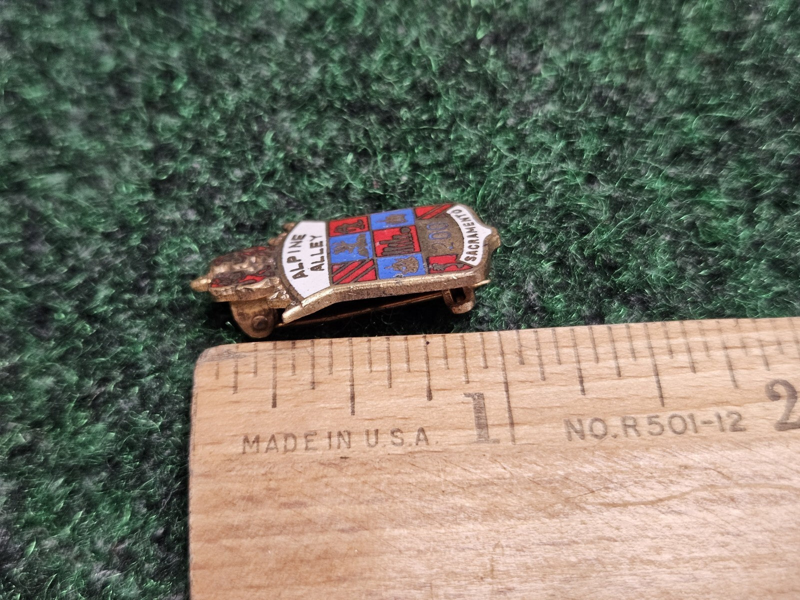 Vintage Alpine Alley Sacramento Lapel Pin Hat Jacket Vest EUC