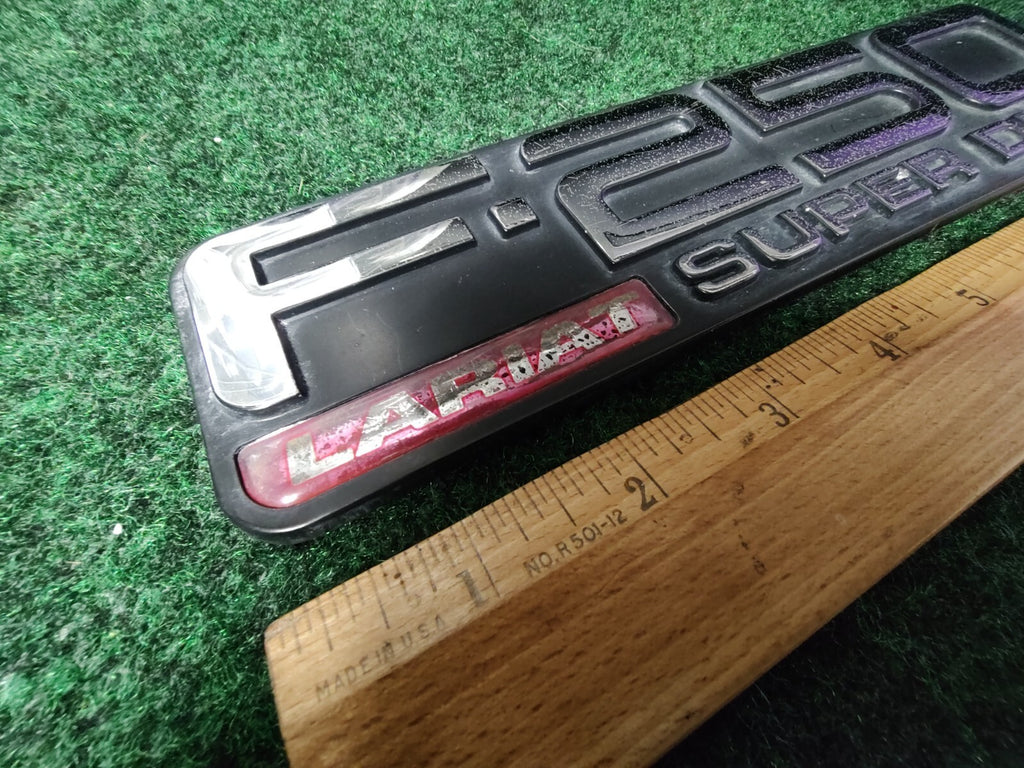OEM 1999-2003 Ford F-250 LARIAT SUPER DUTY Fender Name Plate Emblem Badge 3M1