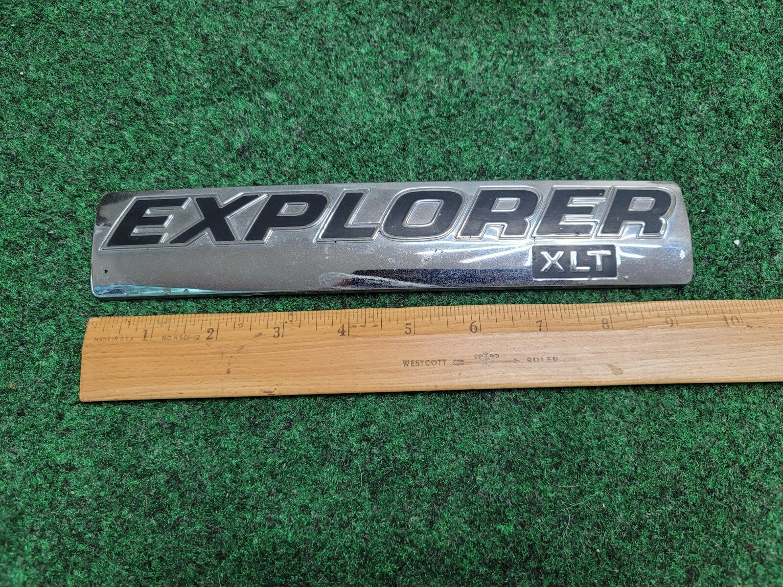 2006-2010 FORD EXPLORER XLT REAR HATCH EMBLEM OEM  6L24-7843156-BA 2M5