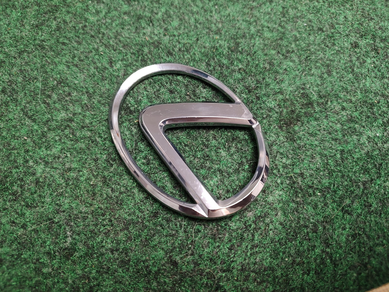 1992 1993 1994 1995 1996 96 Lexus ES300 Rear Trunk Badge Emblem 2198 OEM 1S2