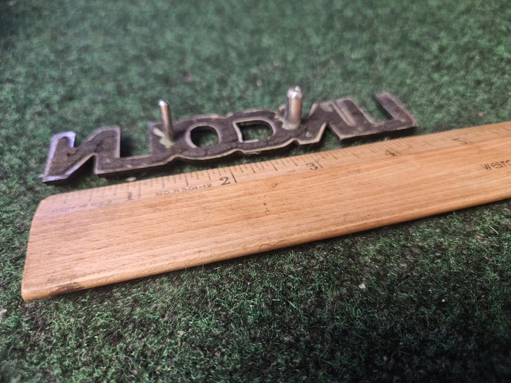 Lincoln OEM  Plastic Vintage Emblem Badge Logo Nameplate Name Plate 4.75" 4M8