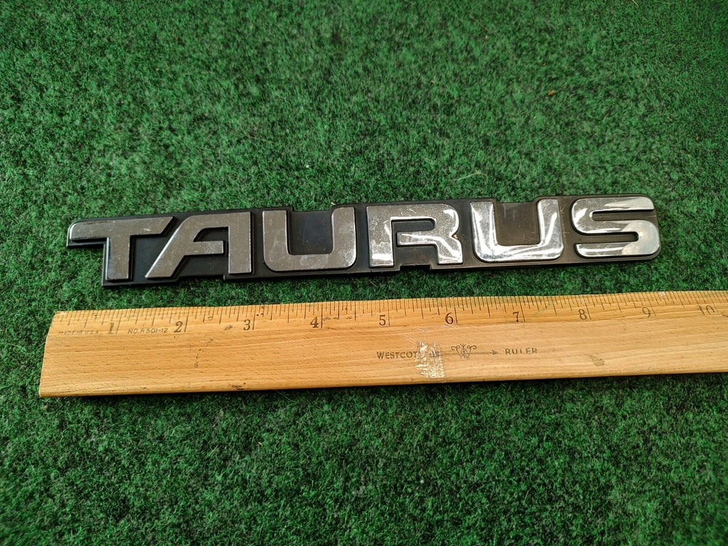 1989 1992 1993 1994 Ford Taurus Rear Nameplate Badge Emblem F2DB-5443550-BA 1S1