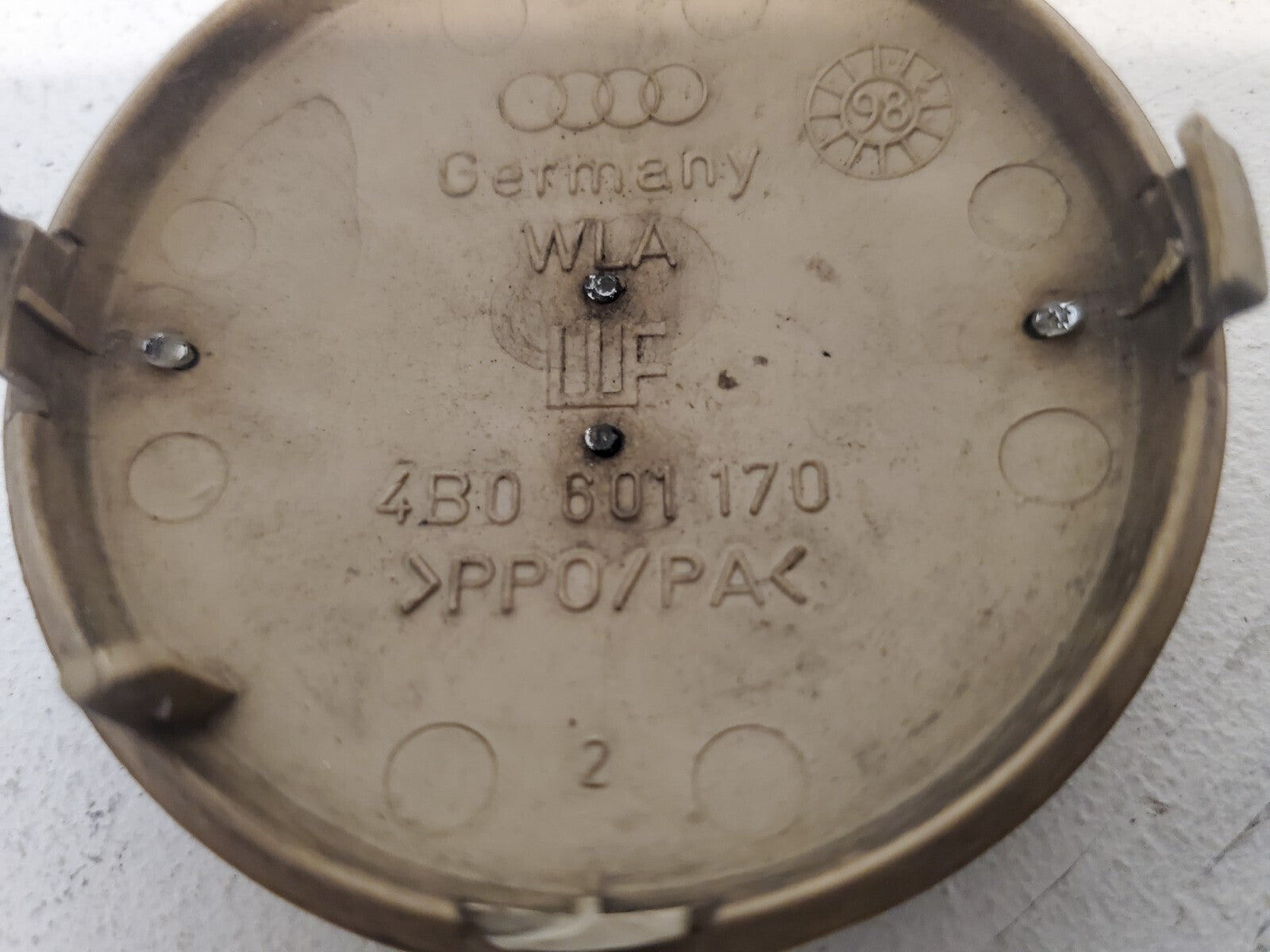 Audi S4 Wheel Center Cap Black B5 00-02 OEM 4B0 601 170 5L3