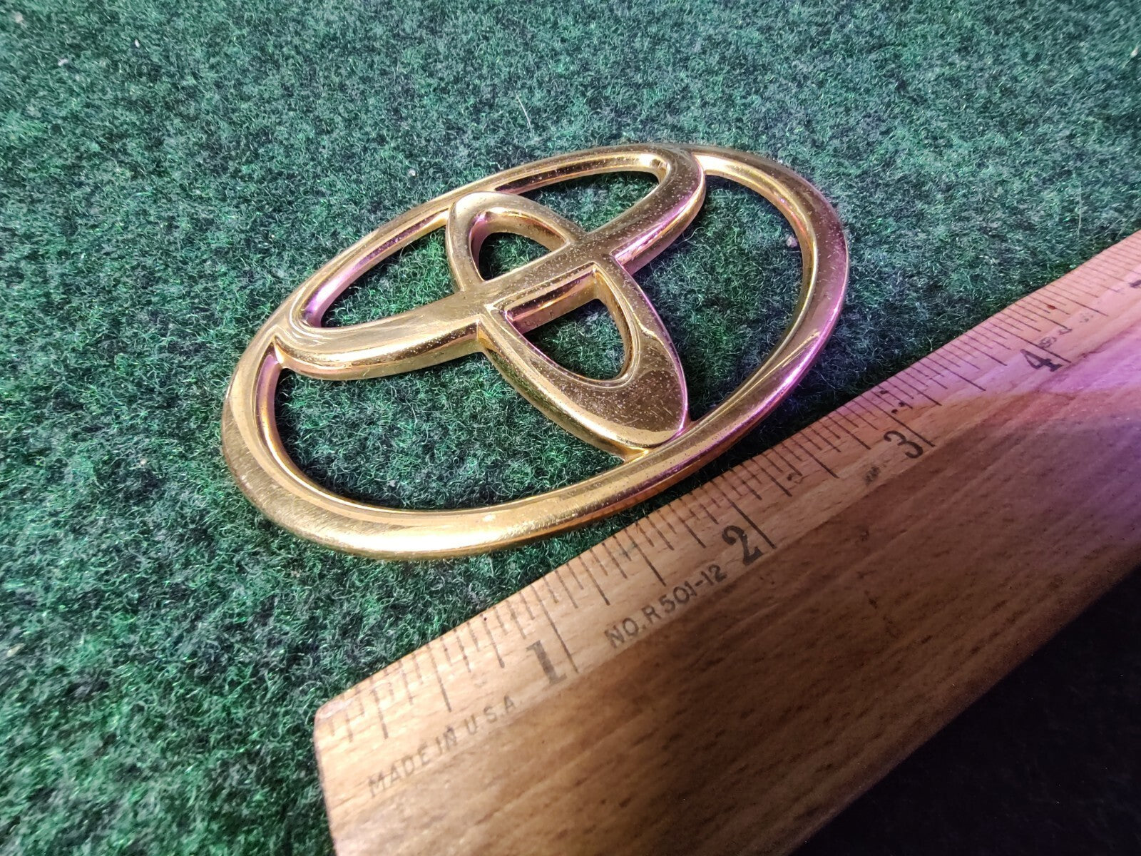 Toyota 1997-2001 Camry Gold Rear Trunk Emblem Badge Logo Name 75441-AA040 2M4