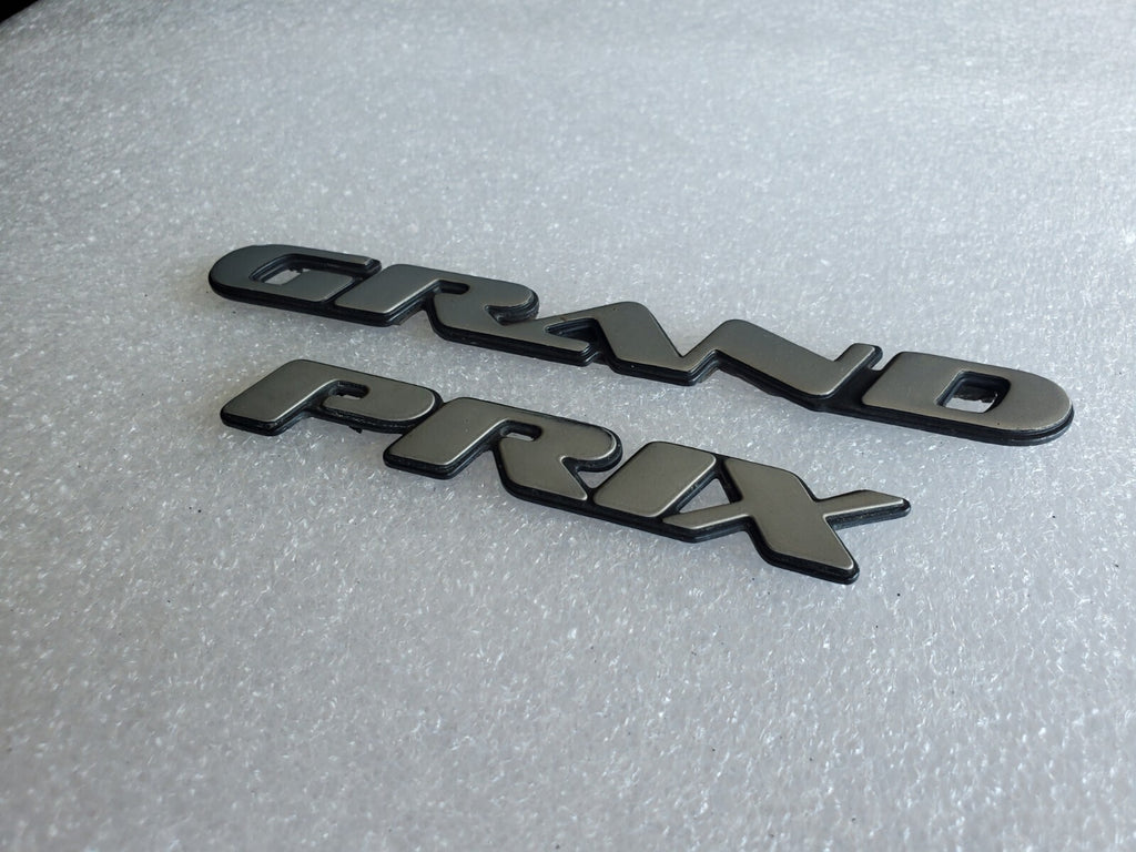 1997 1998 1999 2003 Pontiac Grand Prix Door Name Plate Gray NAMEPLATE OEM VNTG