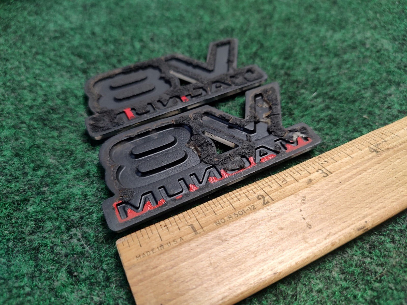 (2) 94 95 96 97 98 99 00 01 DODGE RAM V8 MAGNUM SIDE EMBLEM LOGO BADGE SIGN 4S9