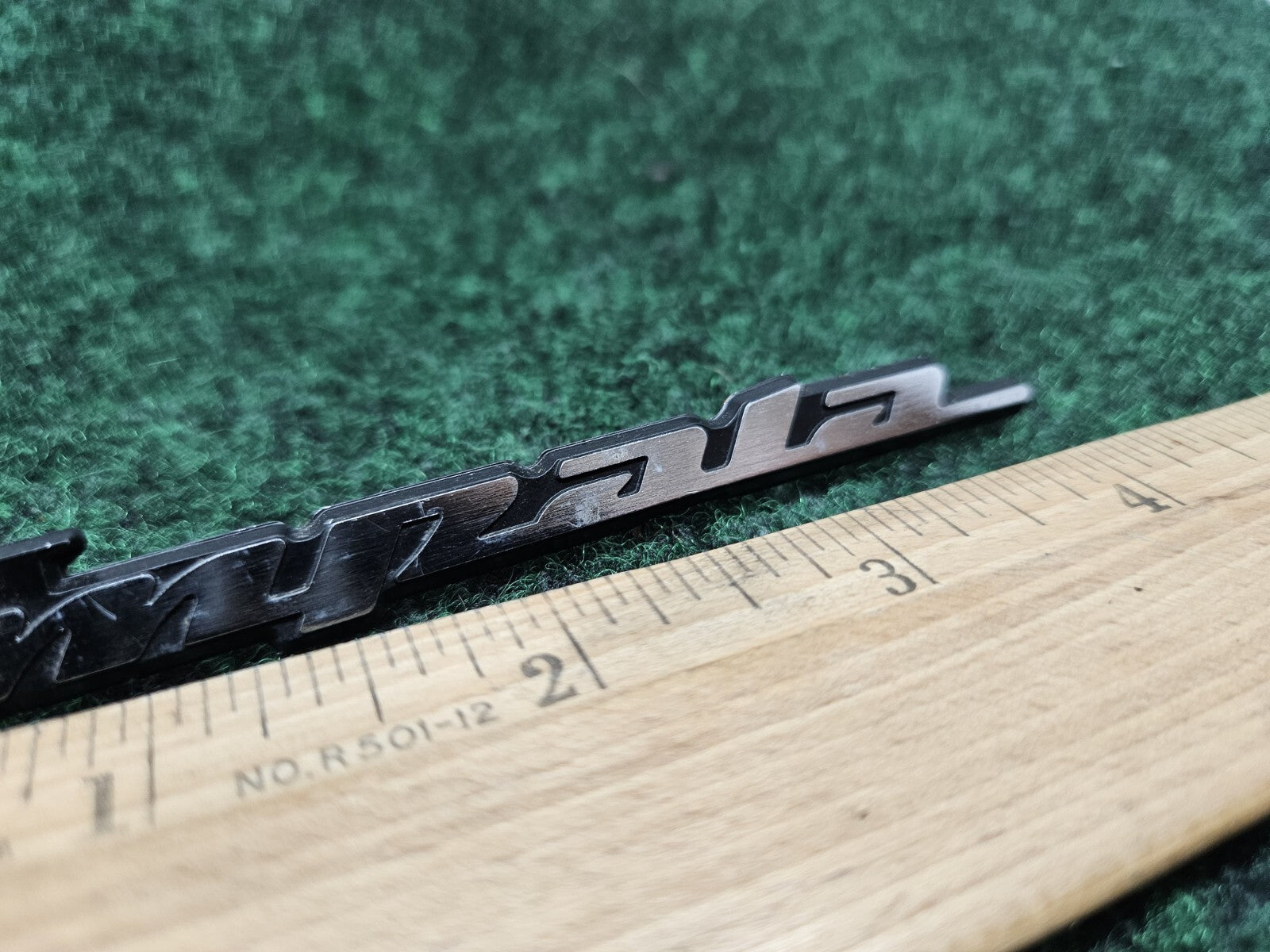2000-2005 Chevrolet Impala Panel Emblem NAME PLATE BADGE 10290600 OEM GL1