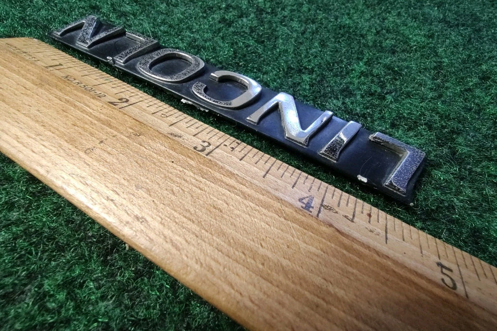 Lincoln OEM  Plastic Vintage Emblem Badge Logo Nameplate Name Plate 4.75" 6S4