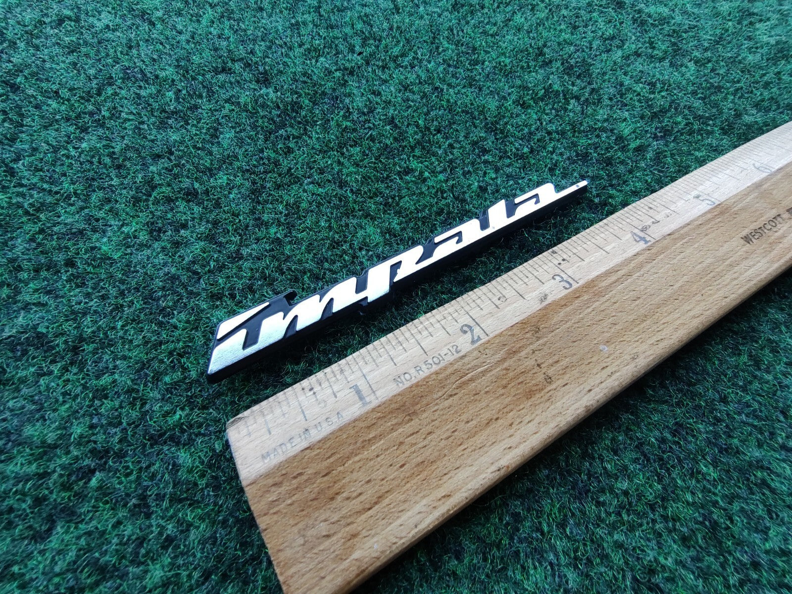 2000-2005 Chevrolet Impala Panel Emblem NAME PLATE BADGE 10290600 OEM 5S4