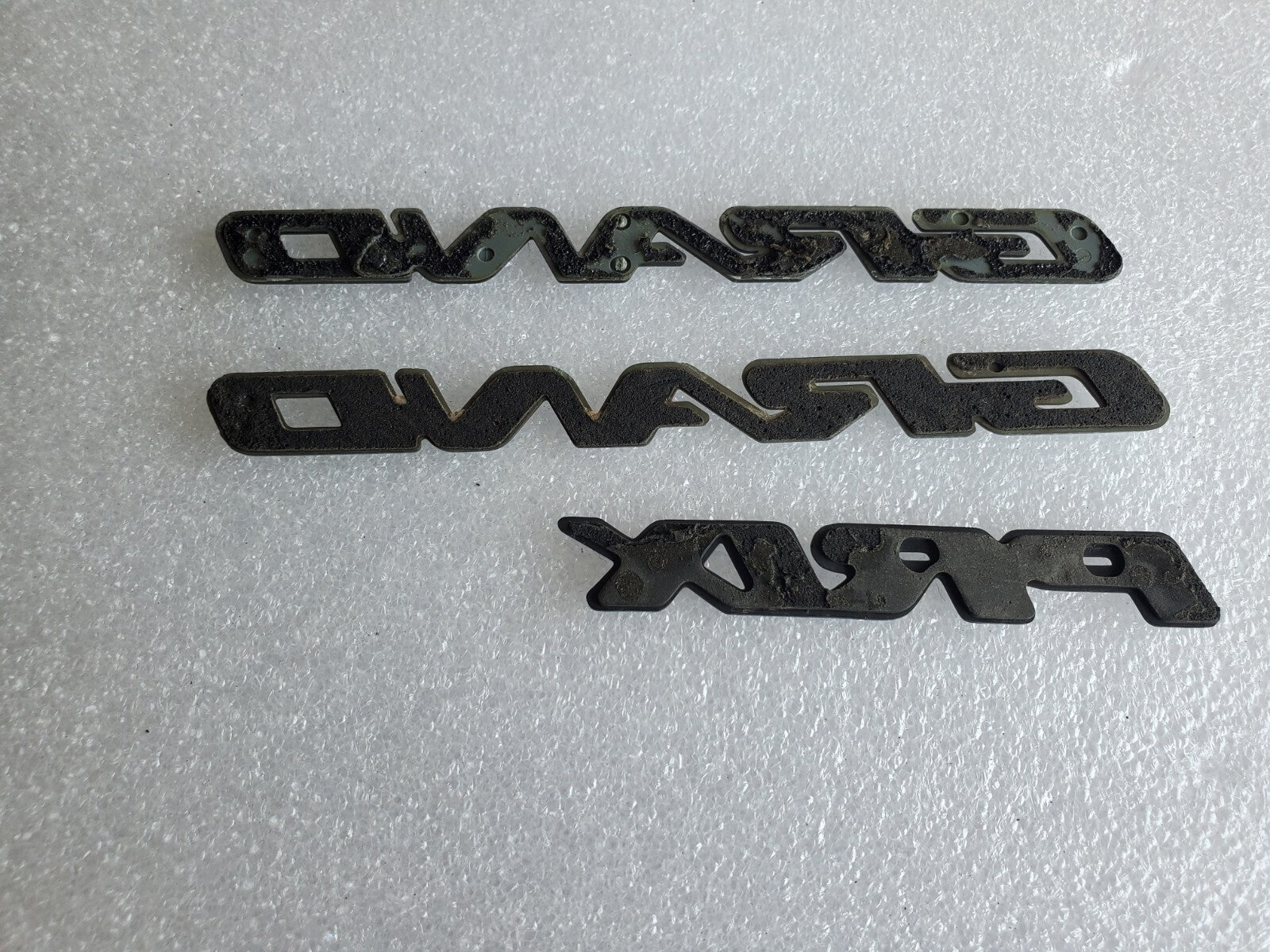 1997 2003 Pontiac Grand Prix Door Name Plate White NAMEPLATE OEM VNTG