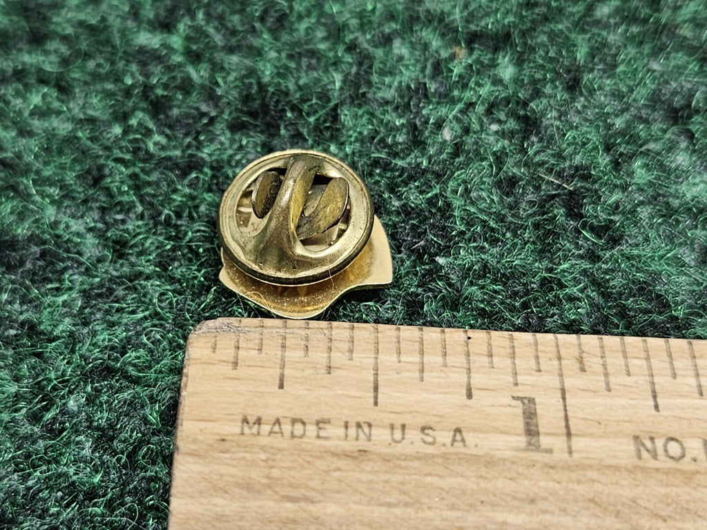 Vintage 1980s United Way Gold Tone Union Made Metal Lapel Pin