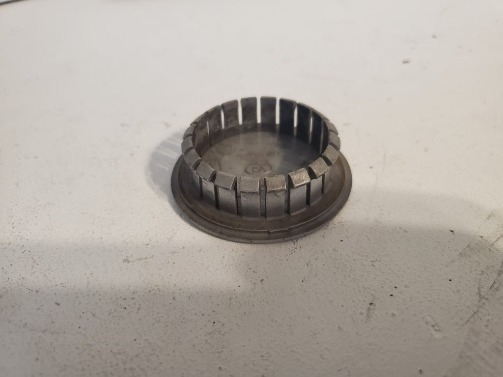 1992-1997 OLDSMOBILE CUTLASS center cap P/N 10207641 5L3