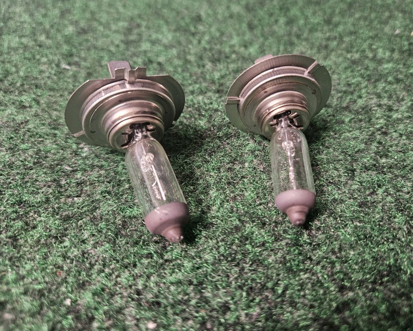 2x New OEM Philips 12972 H7 55W Light Lamp Bulbs Bulb Set 4M1
