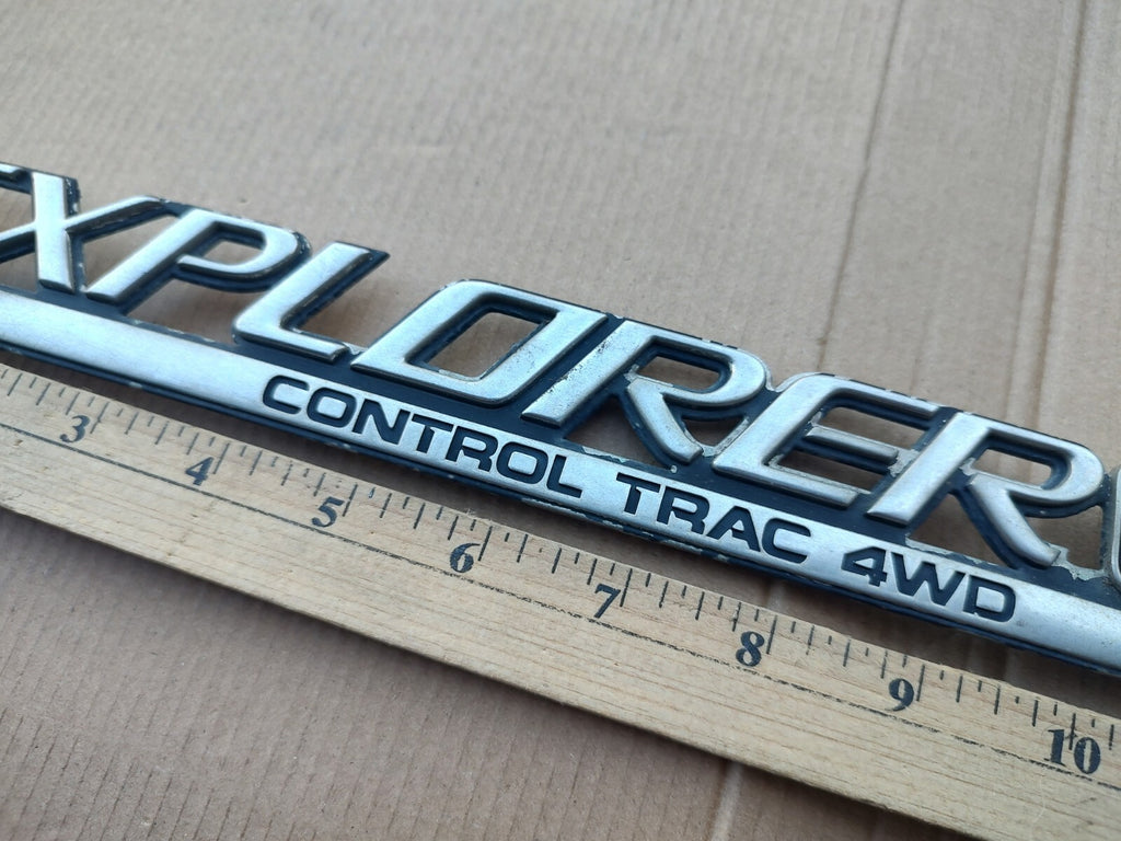 1995 96 97 FORD EXPLORER XLT CONTROL TRAC 4WD REAR EMBLEM LOGO BADGE SYMBOL MT1