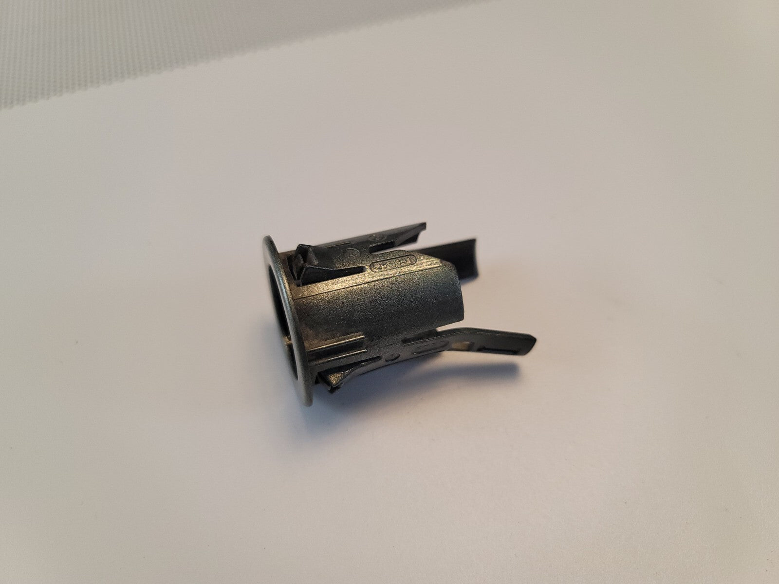 FITS Ford 5g1x 15k872 aaw Park Assist Holder Support Bracket Inner Sensor 8L9