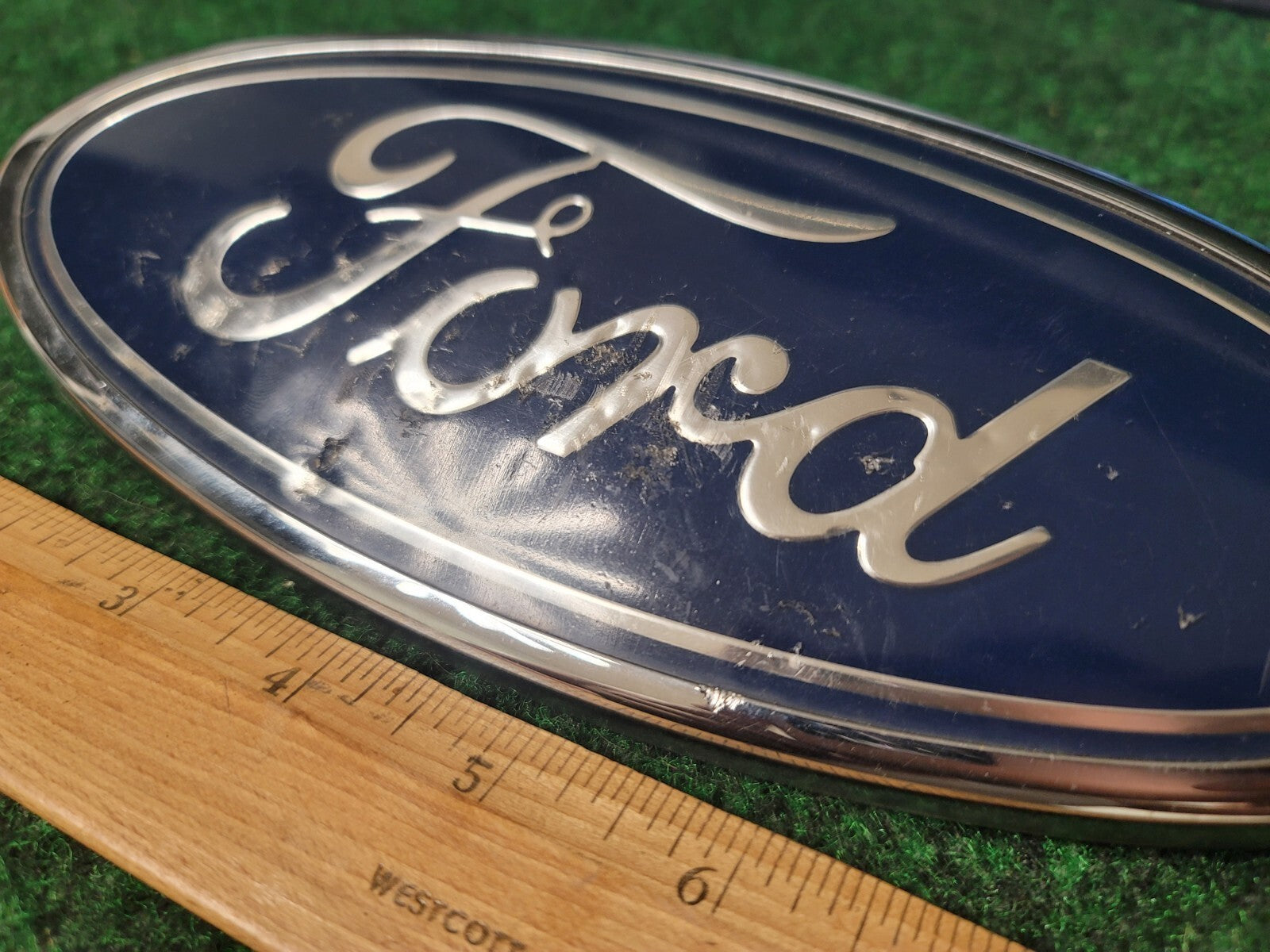 Ford Front Grille Emblem OEM 4L34-15402A16-AB 4L34-15402A16-BA Oval Badge 6S9