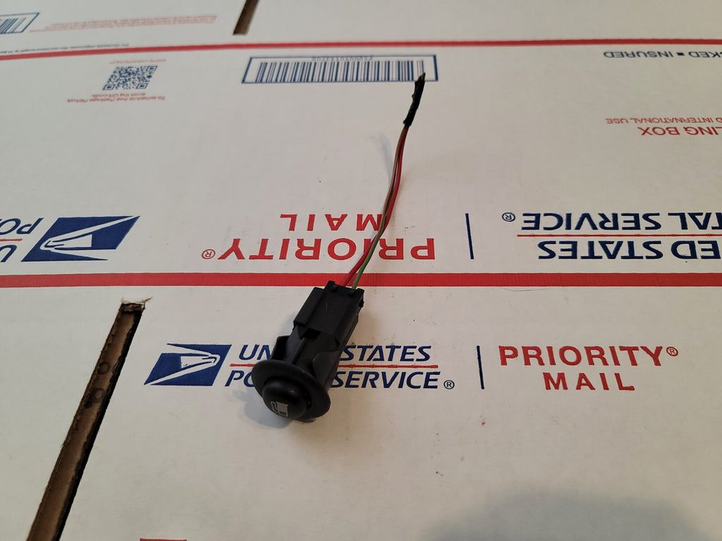 OEM 2011-2021 Jeep Grand Cherokee FUEL FILLER DOOR SWITCH GAS HATCH SWITCH 8L3