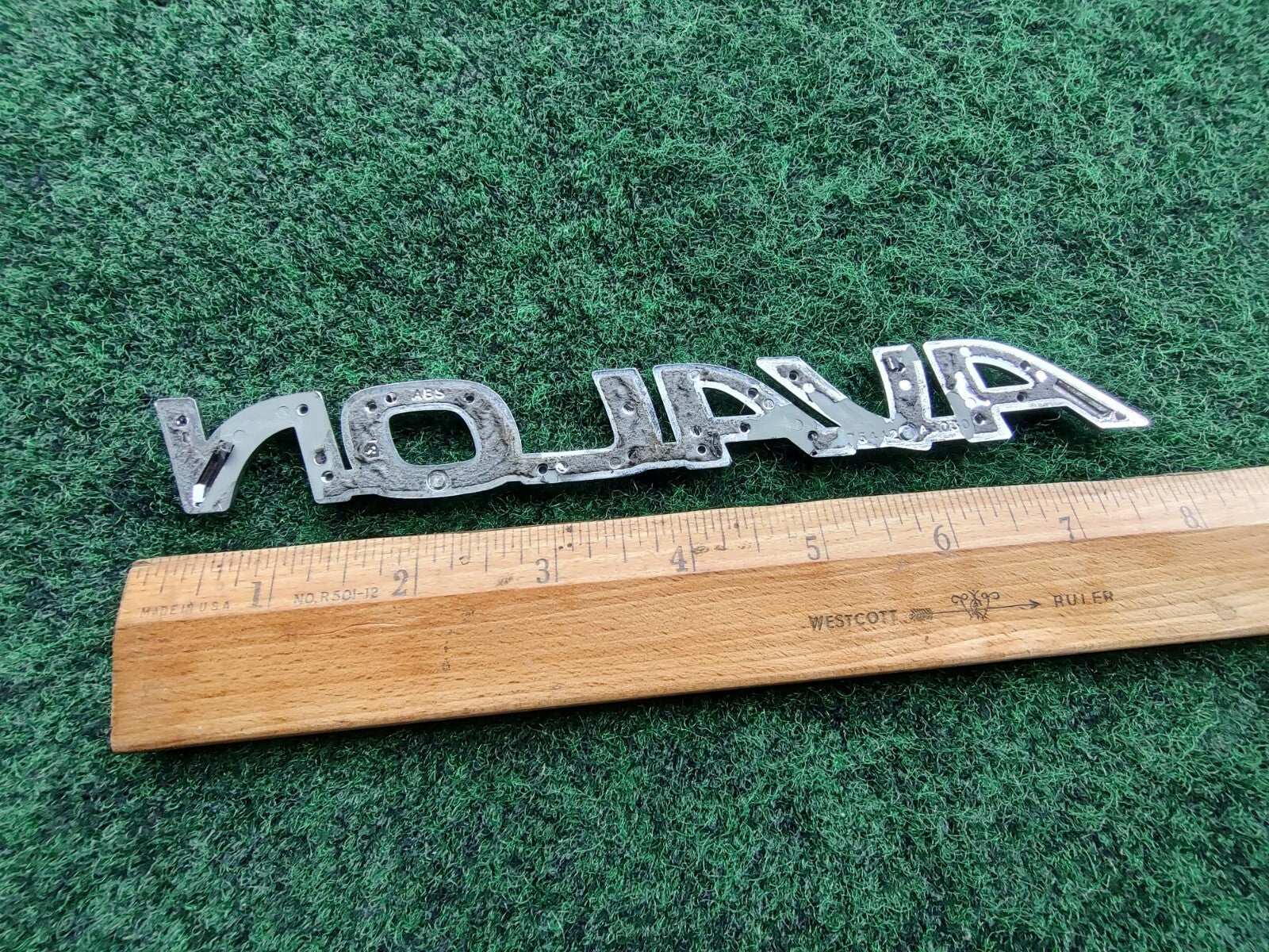 2000-2004 Toyota Avalon Rear Trunk Lid Tailgate Emblem 75442AC030 OEM 5S2