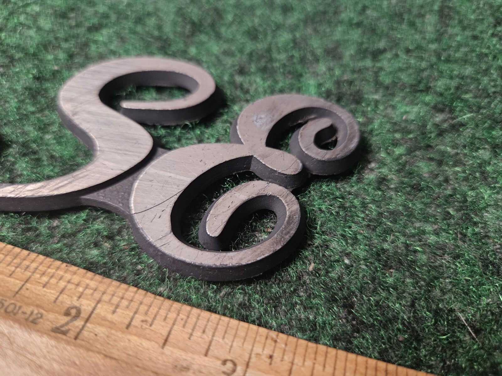 Vintage "SE" Script Emblem Badge Nameplate Name Plate Badge Logo 3M2