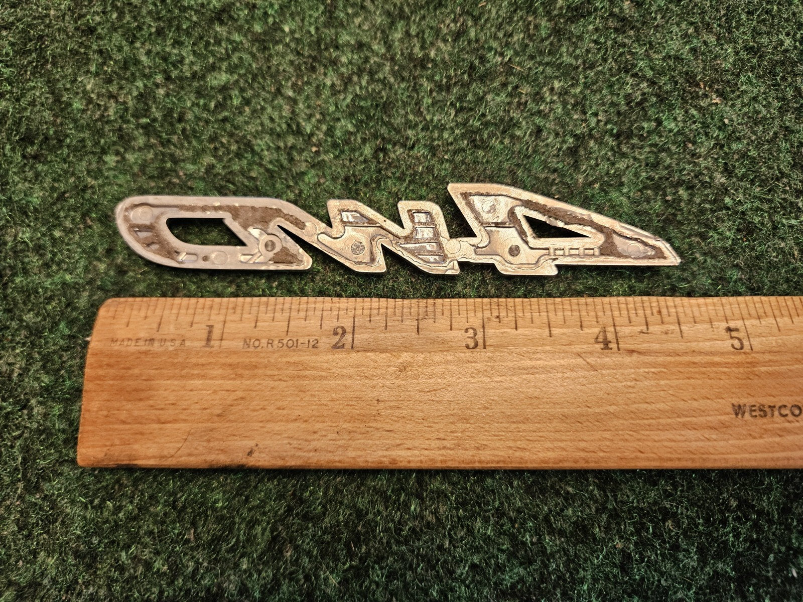 Toyota 4WD REAR GATE SIDE EMBLEM LOGO BADGE NAME PLATE 5M4