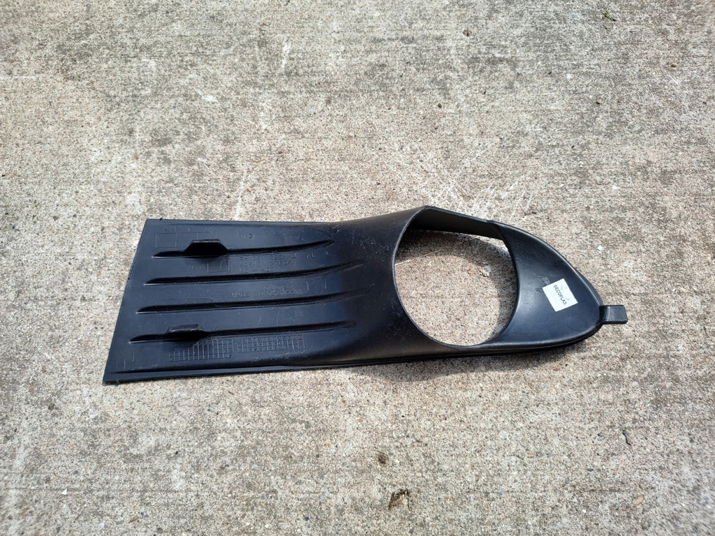 2009-2012 Dodge Journey OEM Genuine Lower Grille Fog Bezel RH 05178284AB LT9