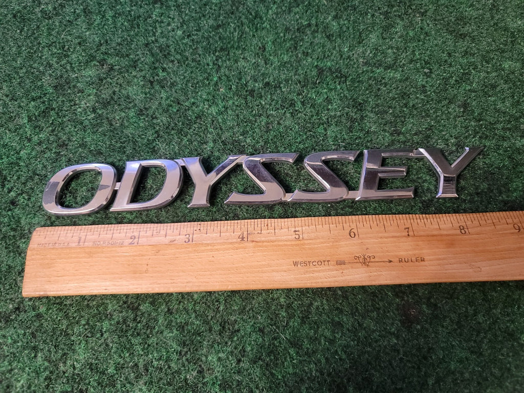 05-10 HONDA ODYSSEY REAR GATE LID EMBLEM LOGO BADGE SYMBOL CHROME LETTERS 2S9