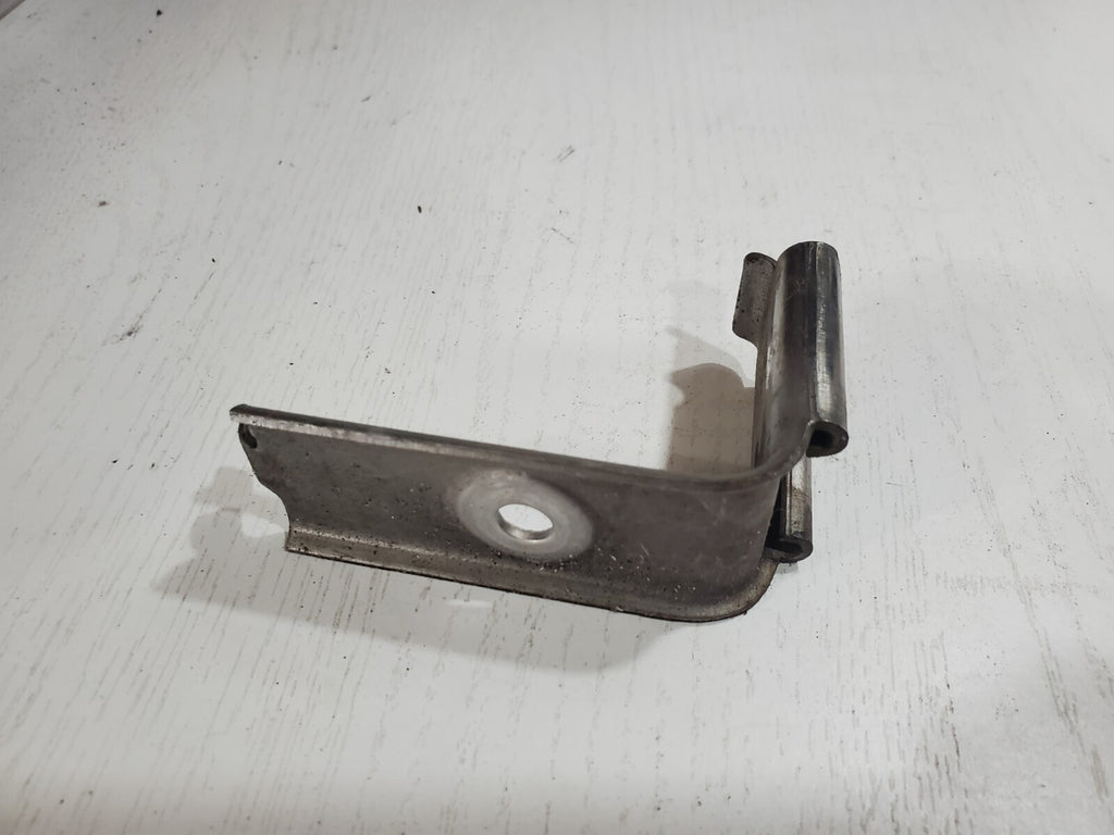 2005-2013 C6 Chevrolet Corvette Muffler Exhaust Hanger Bracket 6L5 (1)