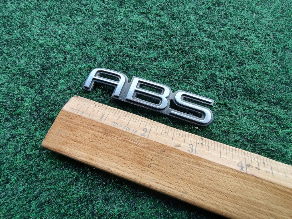 2001-2007 GMC 3500 SAVANA SIERRA ABS SIDE EMBLEM BADGE LOGO OEM 5S2