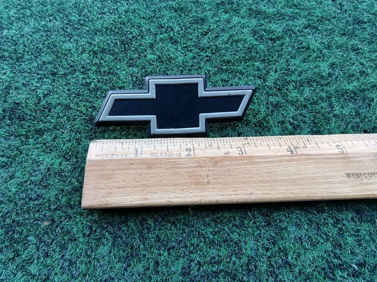 1992-1994 CHEVROLET CAVALIER LOGO BADGE SIGN SYMBOL EMBLEM Nameplate 10L4