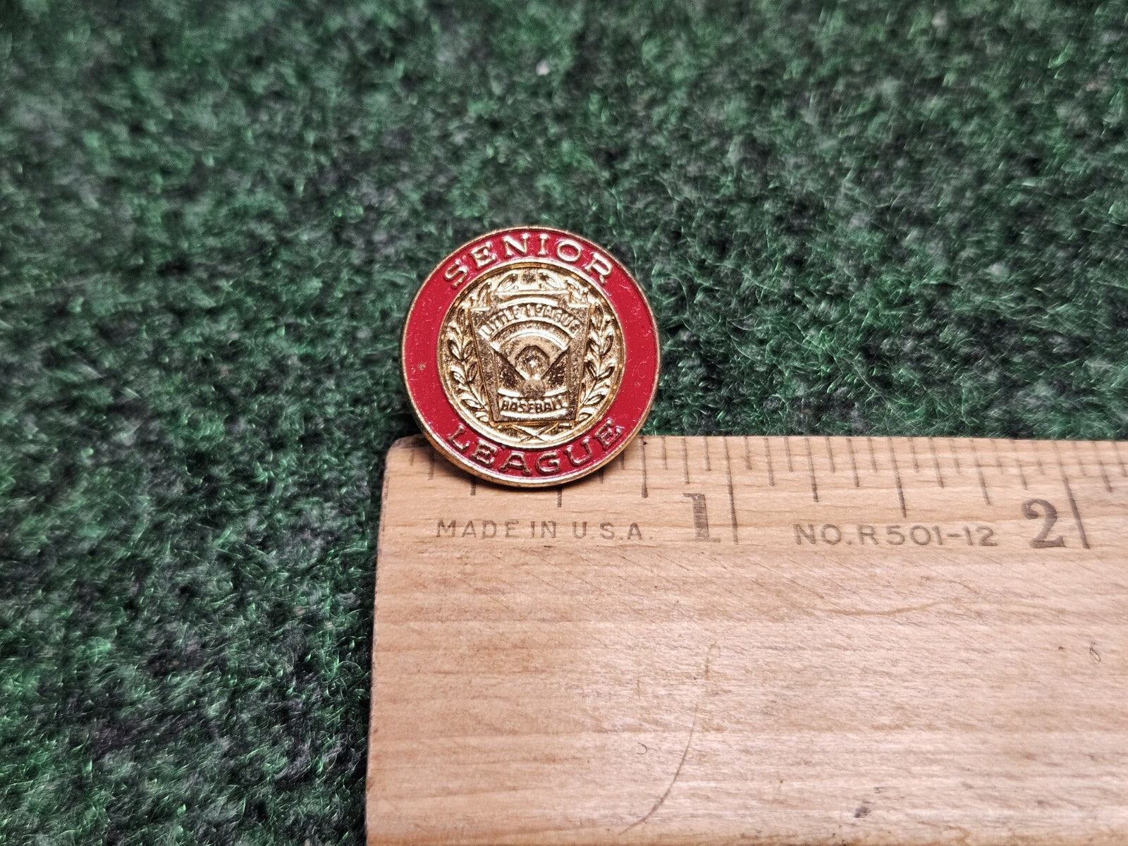 Little League Baseball SENIOR LEAGUE 3/4" tall lapel hat jacket scarf  pinback