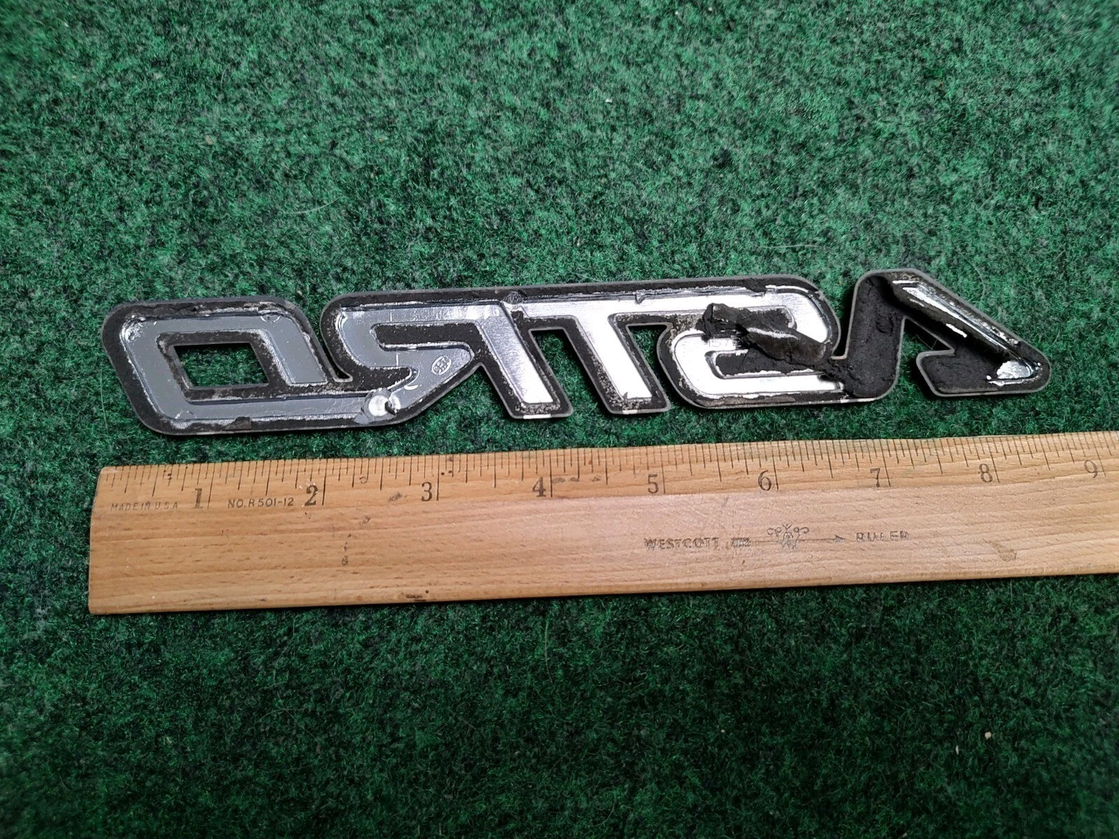 1996-2005 CHEVROLET Astro Van Rear Emblem Badge Logo Nameplate 15724741 OEM 1S2
