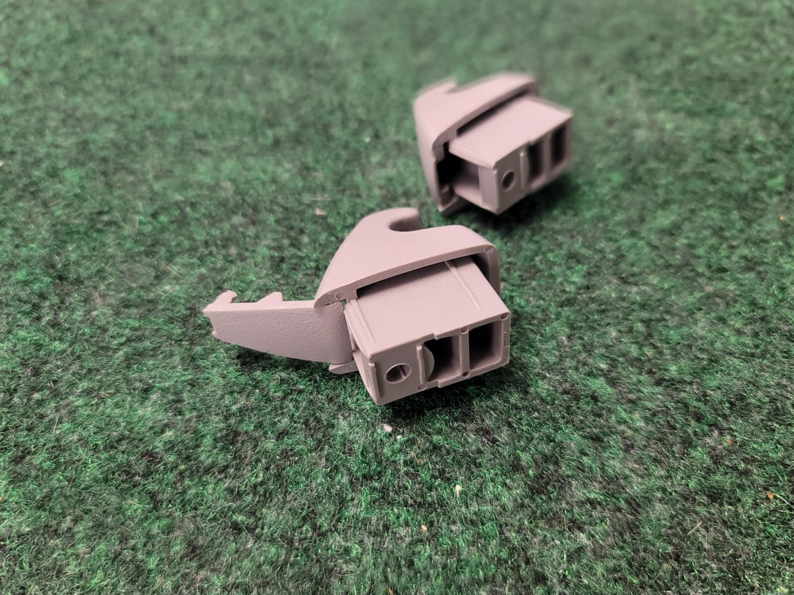 Set Of 2 GM Interior Roof Sunvisor Support Clip Hanger Light Grey OEM 15824912