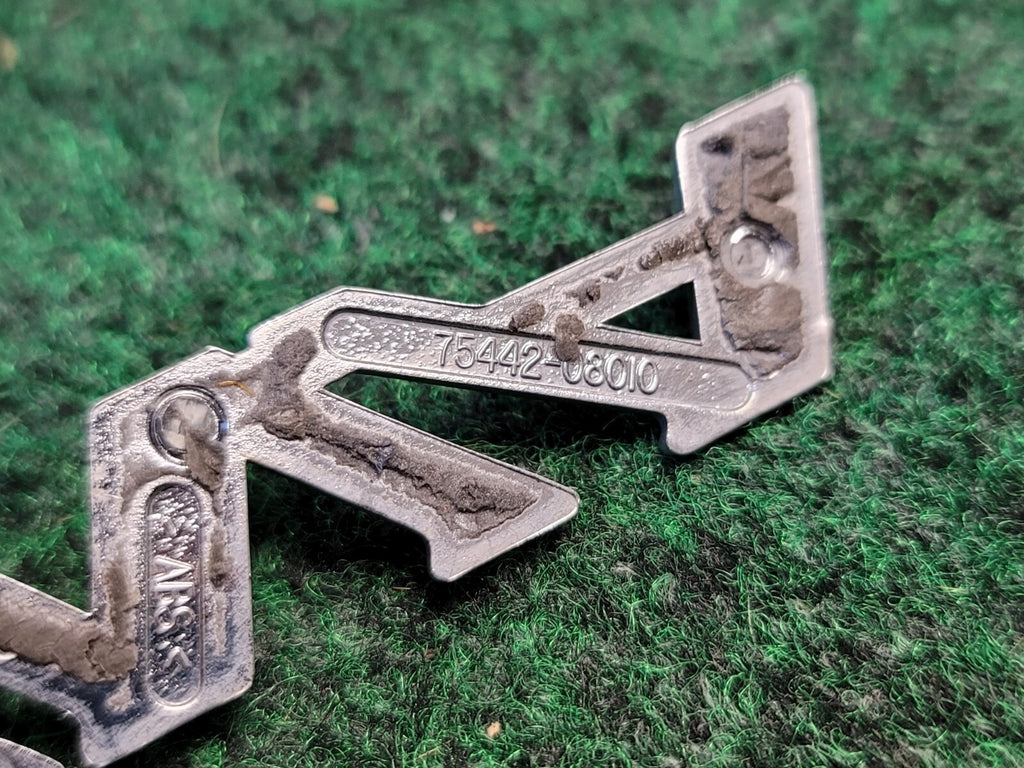 1998 2001 2002 2003 2004 Toyota Sienna Rear Trunk Badge Emblem 75442-08010 2M7