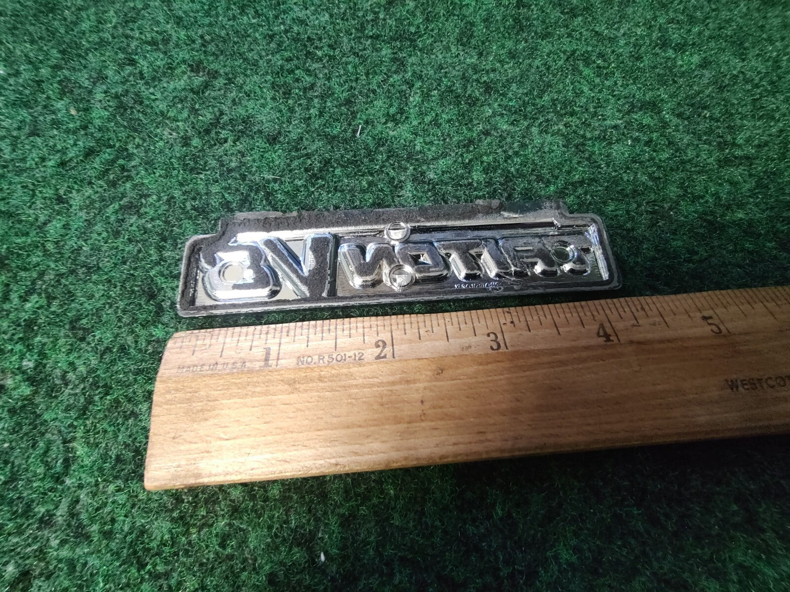 97 98 99 00 01 02 03 04 FORD F-150 TRITON V8 SIDE EMBLEM BADGE LOGO USED OEM 1S9