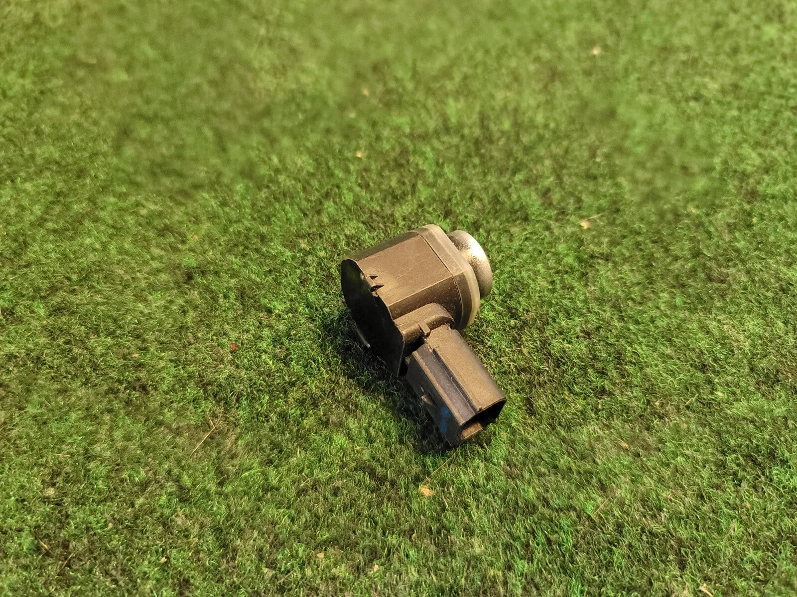 FORD Reverse Parking Park Assist Sensor OEM EM2T-15K859-AAW 9L6