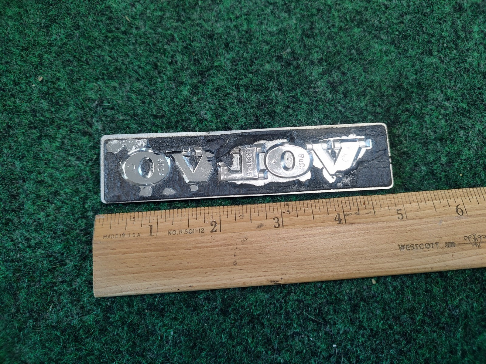 Volvo OEM 240 & 960 Black Metal Side Fender Emblem Badge Logo 1321746 3S8