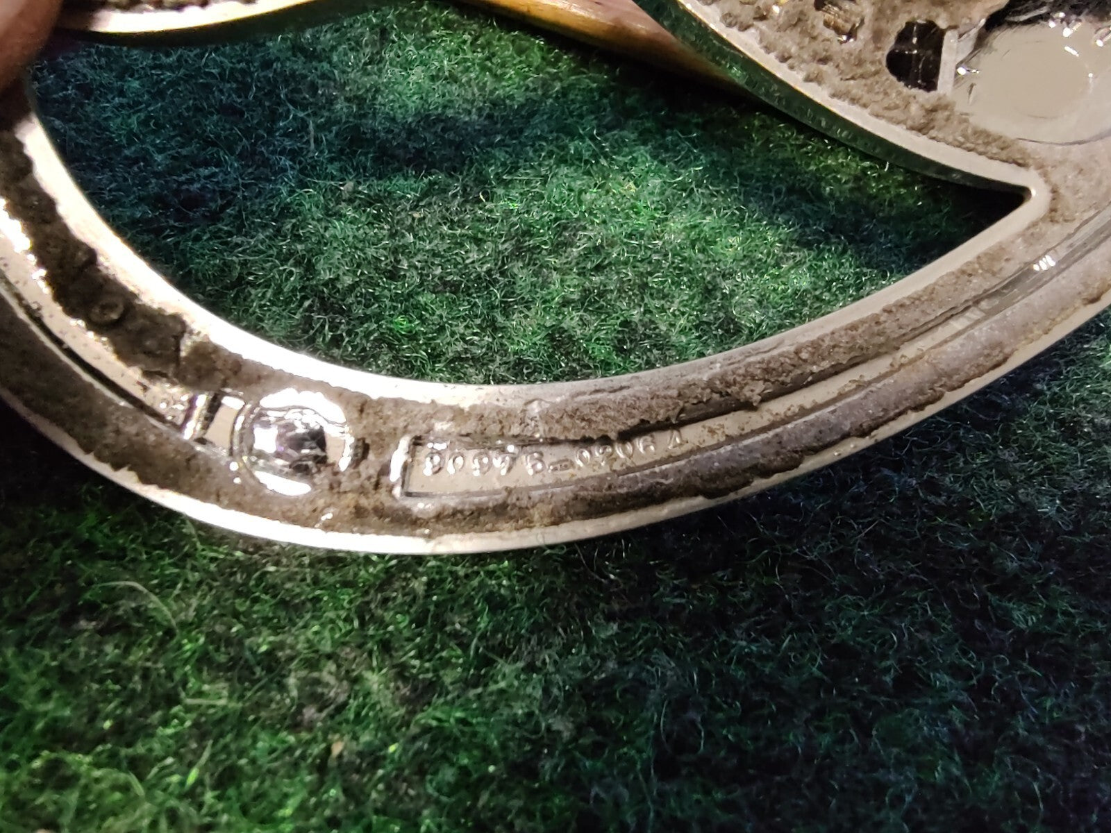 Toyota OEM EMBLEM Name Plate Badg  Logo 90975-02072 4L5