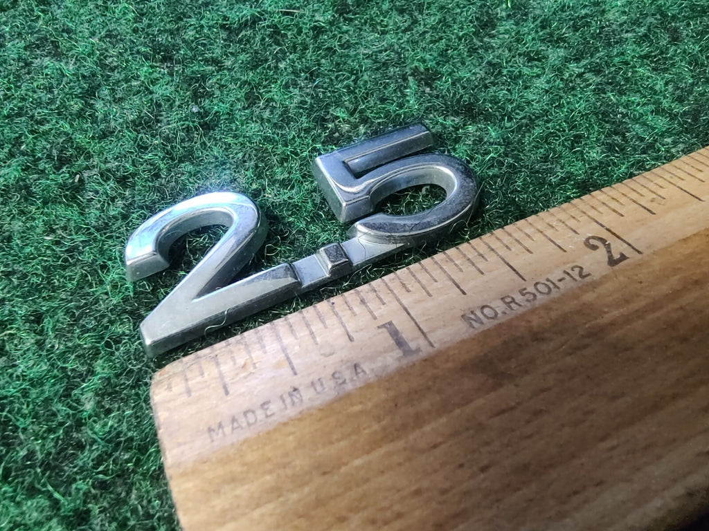OEM 2.5 Chrome Emblem Badge Logo Nameplate Name Plate Insignia 8L2
