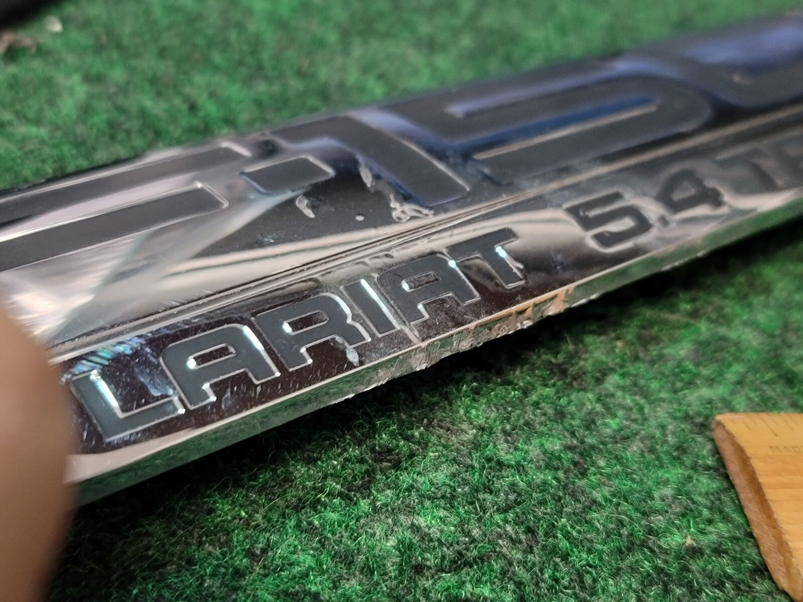 FORD OEM 04-08 F-150 Front Fender  Emblem Badge Nameplate LARIAT 5.4 Triton 6S9