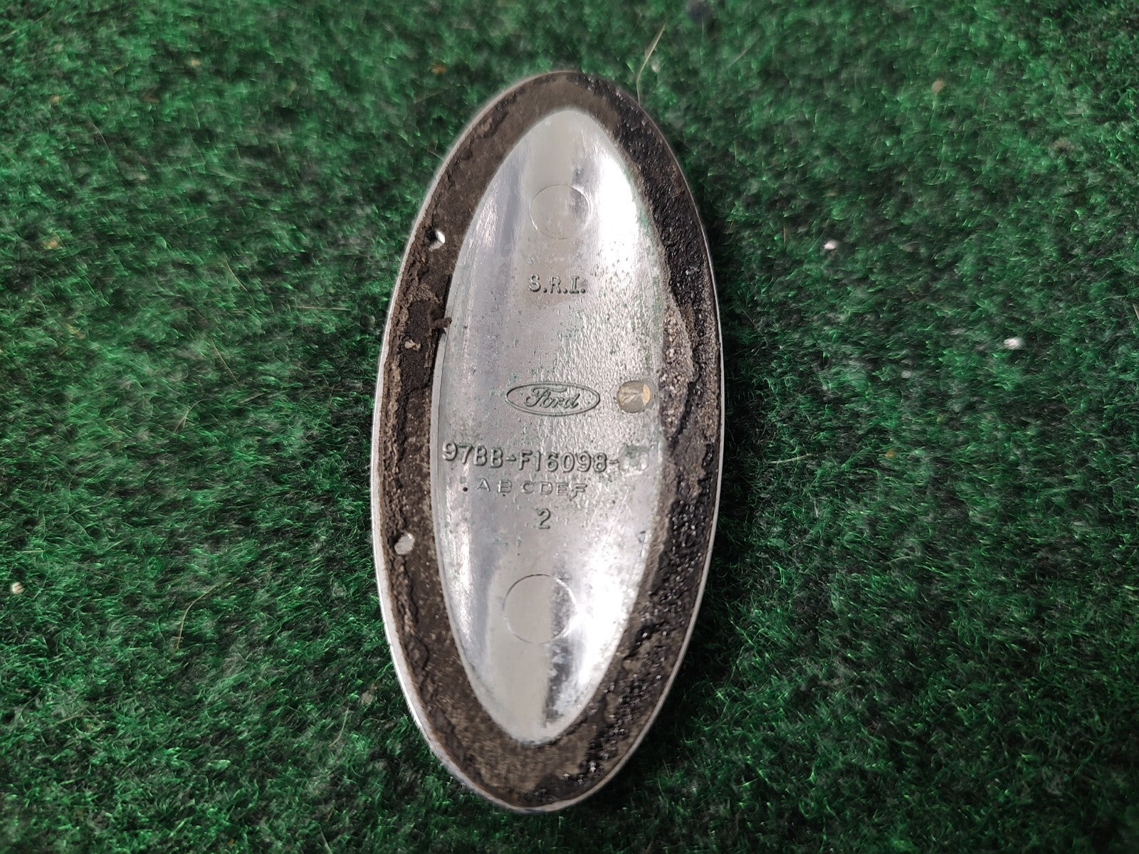 FORD MUSTANG SE CIRCA '98 REAR EMBLEM OEM 97BB F16098 1M4