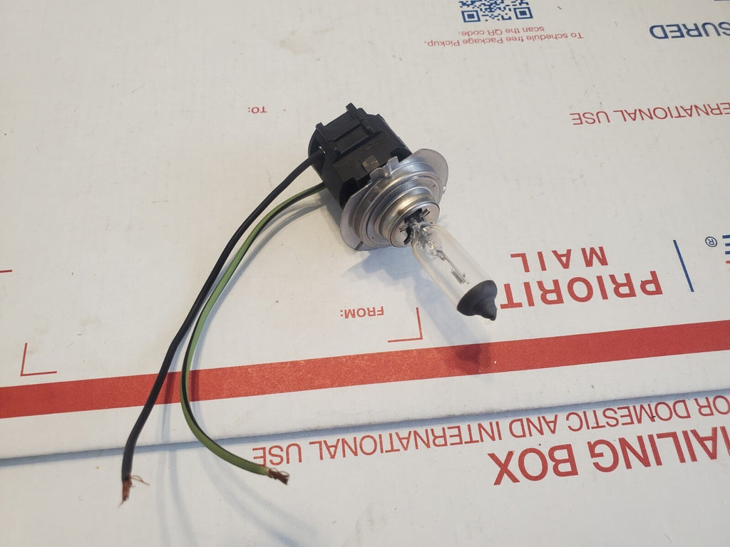 Pigtail Female Connector Harness HeadLight Repair Socket Plug Cable OEM 4L7
