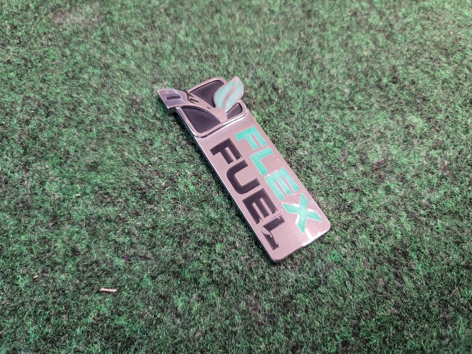 Crown Victoria Flex Fuel Emblem Fuel AE53-15402A17-AA 1M5