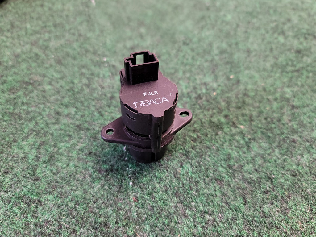 2016 Challenger Cabin Air Temperature Sensor Part# 178ACA 6L9