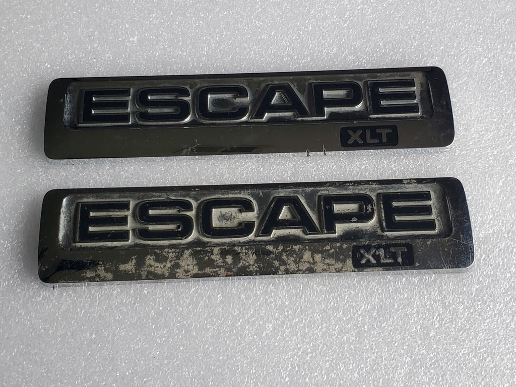 (2) 2008 09 10 11 12 FORD ESCAPE XLT REAR GATE CHROME EMBLEM LOGO BADGE OEM 2L3