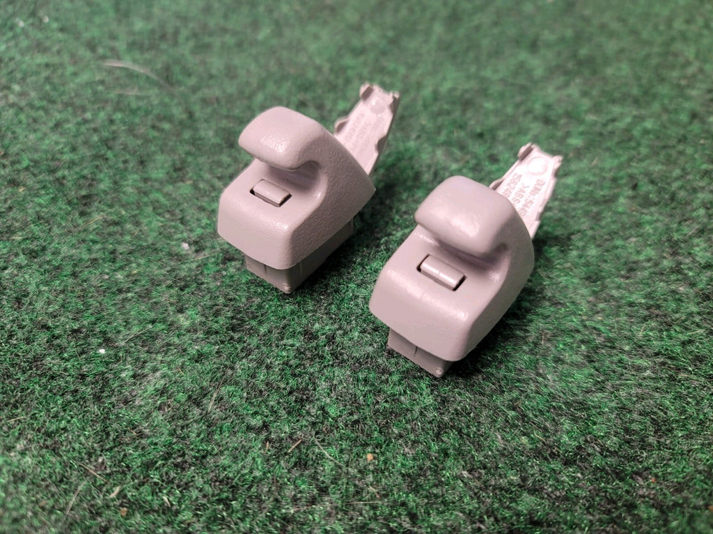 GM OEM 07-17 Acadia Limited Roof Interior Trim Sunvisor Support 15877013 (2)