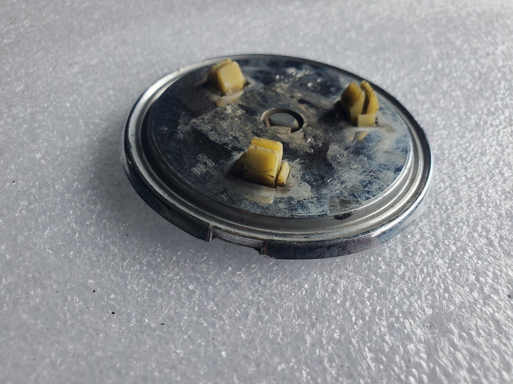 Buick OEM Vintage Wire Wheel Hubcap Center Cap Hub Cover Dust Cap 8021
