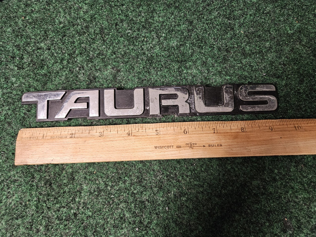 1989 1992 1993 1994 Ford Taurus Rear Nameplate Badge Emblem F2DB-5443550-BA 5M1