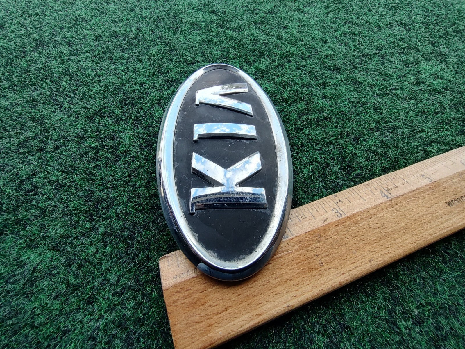 2016 16 Kia Sportage Front Grille Emblem Black Chrome SYH301-130 OEM 5S2