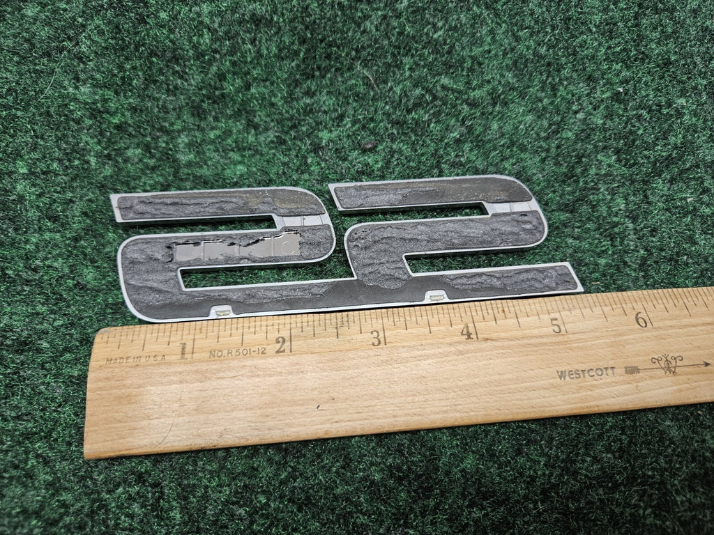 SS CHEVROLET EMBLEM BADGE NAMEPLATE GM Logo Pearle White Chrome GL1