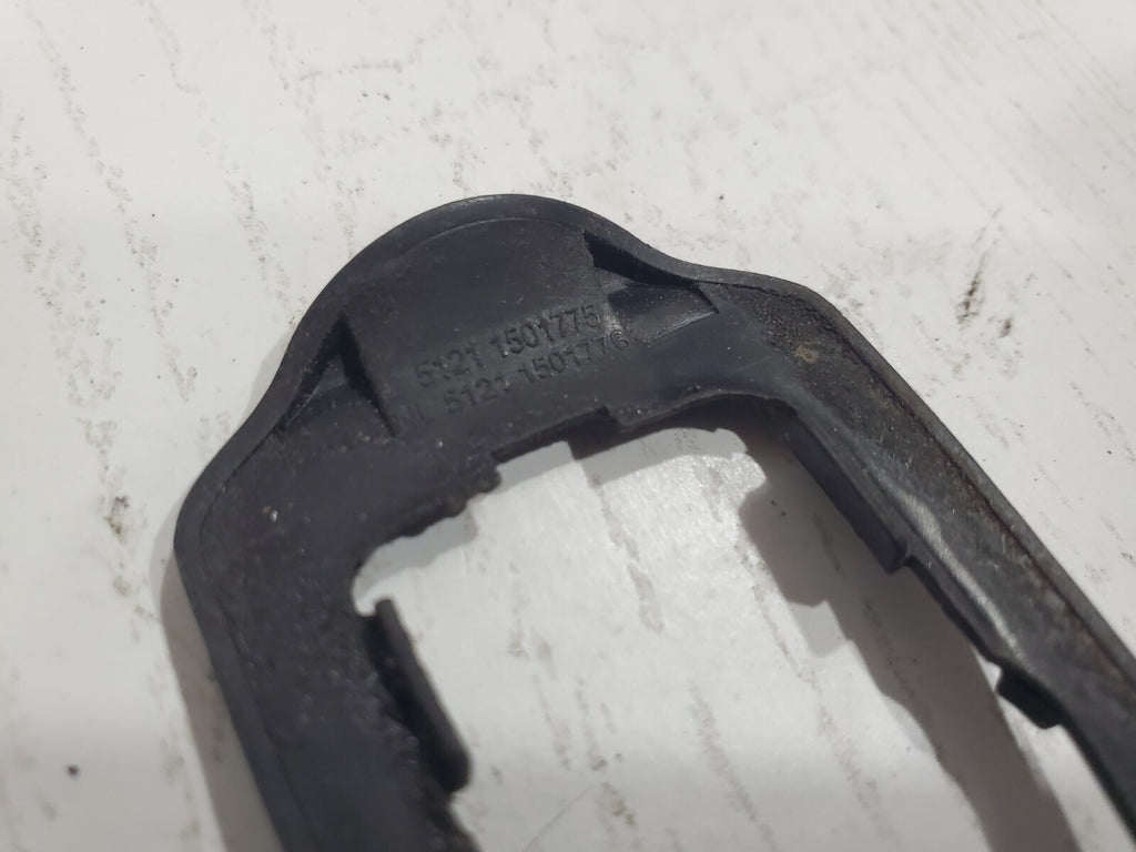 02-15 MINI COOPER R50 R53 R55 LEFT RIGHT EXTERIOR DOOR HANDLE RUBBER OEM 6L6
